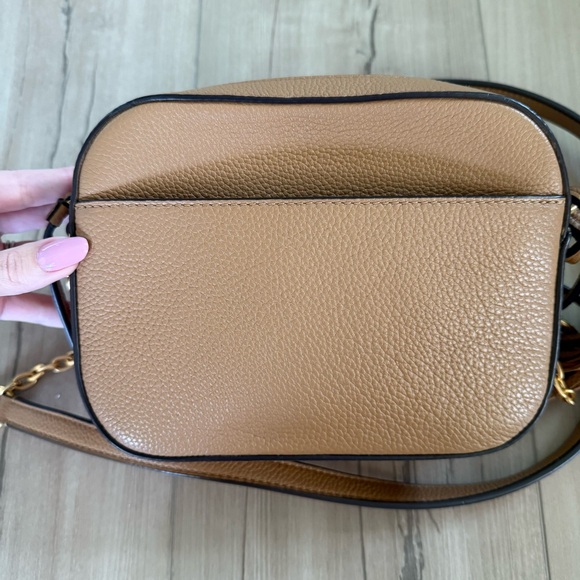 Tory Burch McGraw Camera Bag - Picture 4 of 7